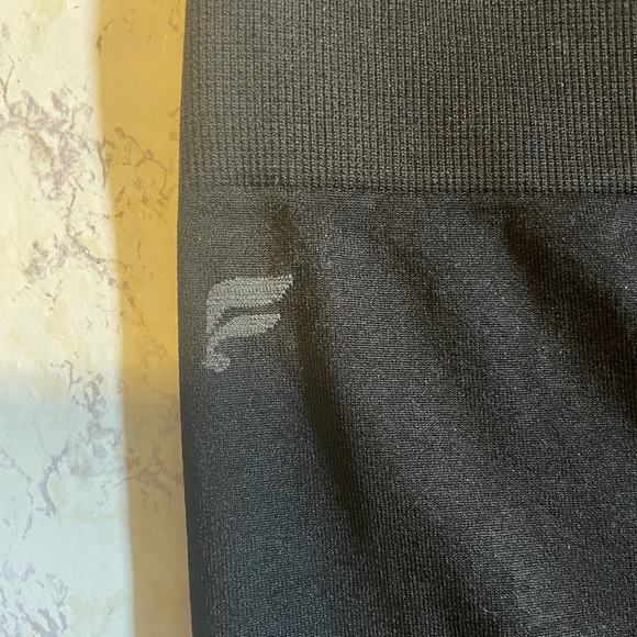 Fabletics high waisted seamless classic 7/8 - Picture 5 of 7